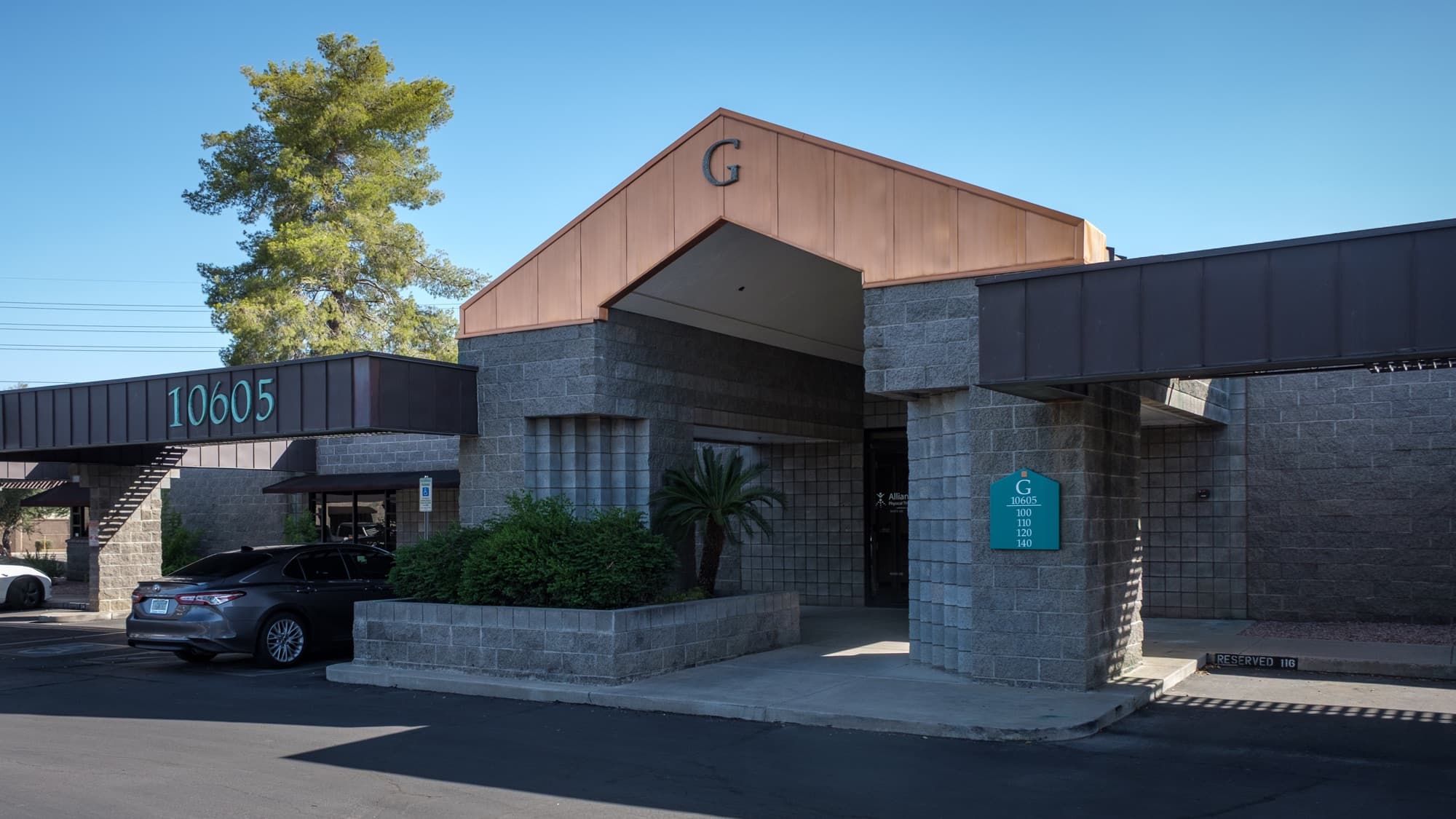 The Alliance Physical Therapy building at 10605 N Hayden Road, Scottsdale